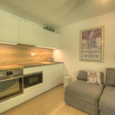 Appartement Gemeaux 206 Sur La Place Du Village A Anzère