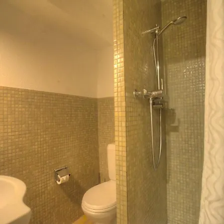 Gemeaux 206 Sur La Place Du Village A Appartement *