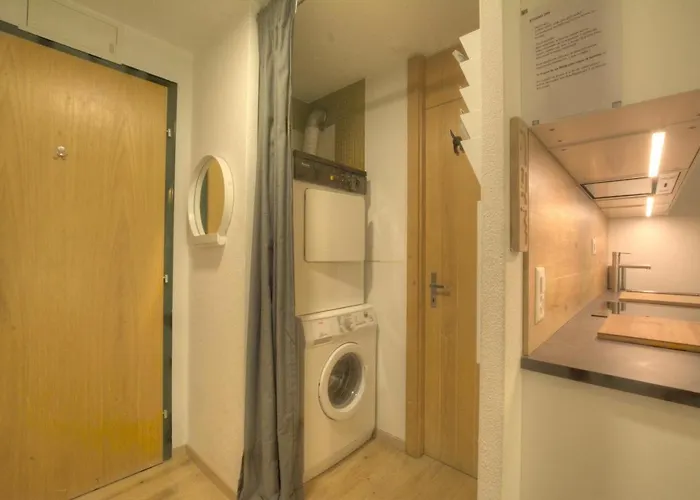 Gemeaux 206 Sur La Place Du Village A Appartement